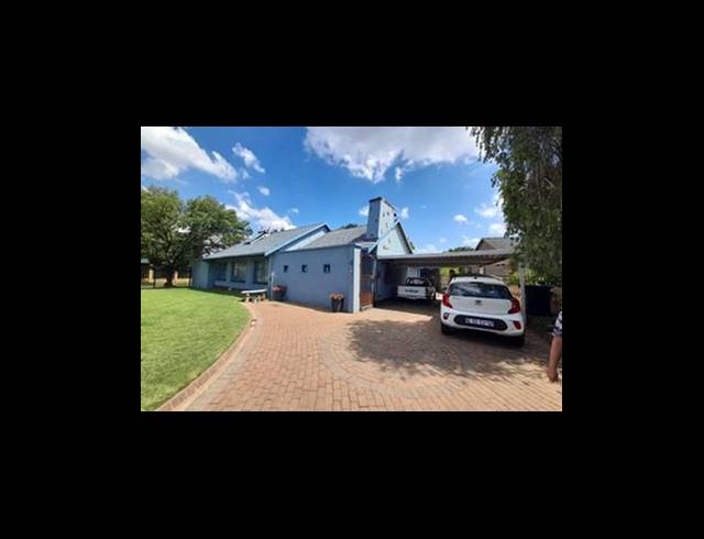 4 BEDROOM HOUSE FOR SALE IN ALBEMARLE